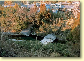 未成線跡