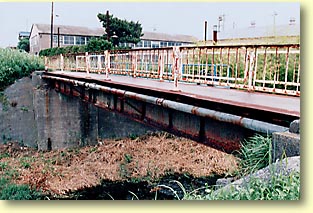 橋梁跡