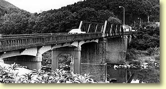 山国川の橋梁