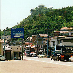 高津子山駅